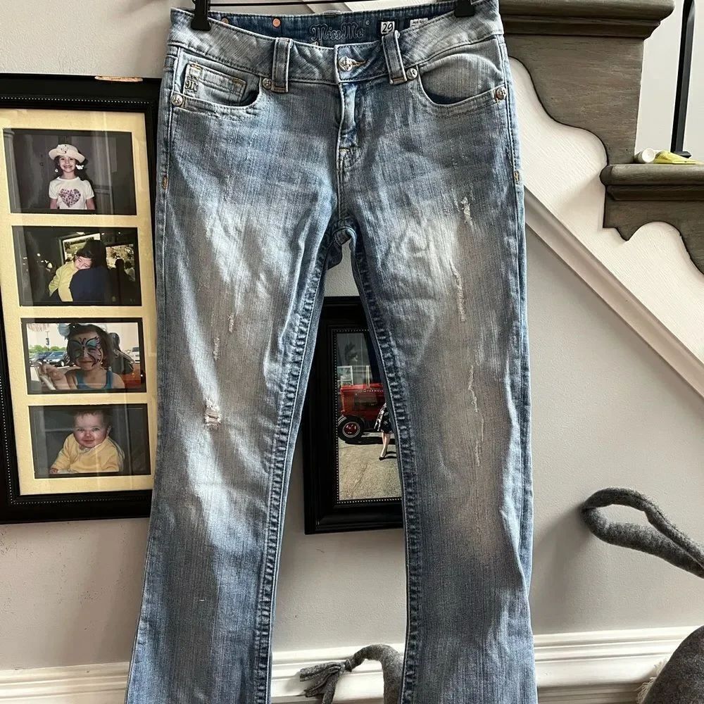 Miss Me Distressed Mid-Rise Boot Cut Flap Pocket Raw Hem Jeans sz 29 EUC